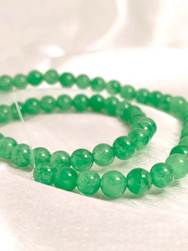 Tira Jade